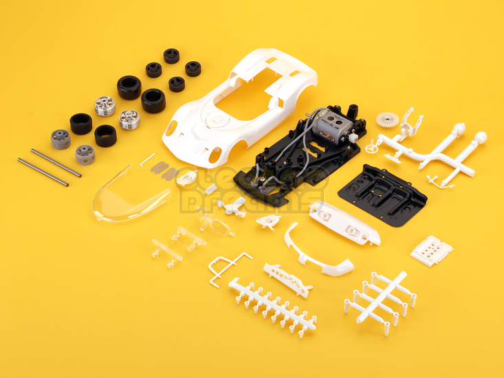 Thunderslot CA004K - McLaren Elva Can-Am Mk1 - Complete White Kit