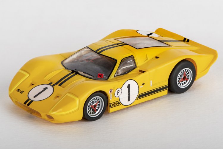 AFX 22025 - Ford GT40 MkIV - Sebring #1 - HO (1/64) scale