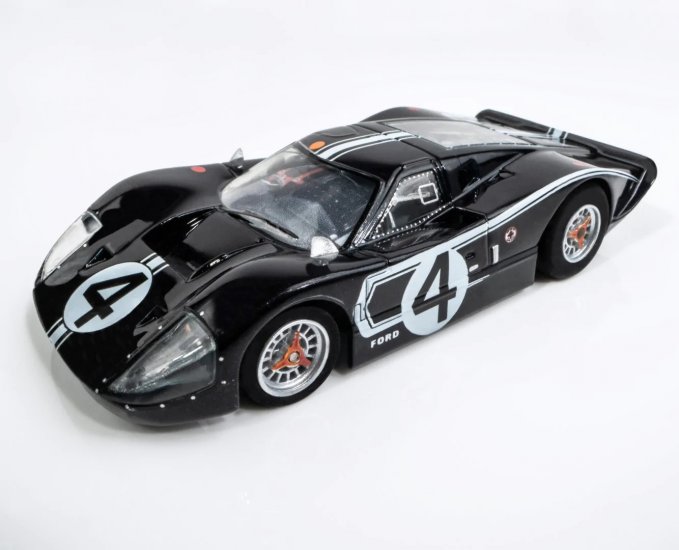 AFX 22048 - Ford GT40 Mk IV - Black #4 - HO (1/64) scale