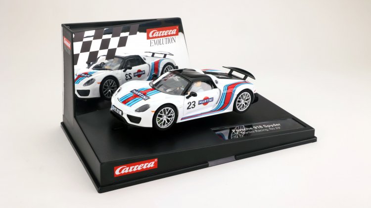 Carrera 27467 - Porsche 918 Spyder - Martini Racing - Click Image to Close