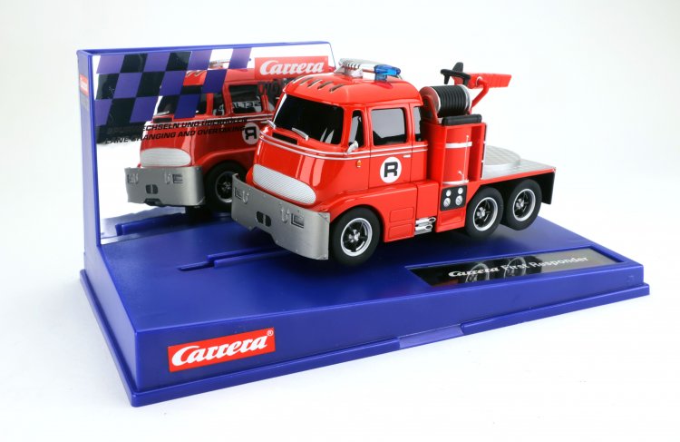 Carrera 30861 - Carrera First Responder - Digital 132 - Click Image to Close