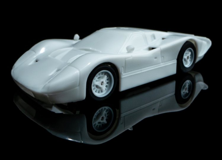 AFX 22070 - Ford GT40 MkIV - Unpainted - HO (1/64) scale