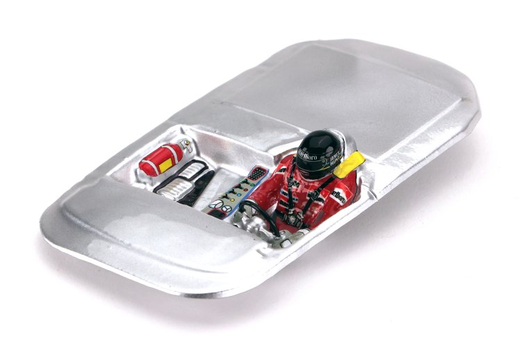 Interlagos Miniatures IM03L24S - Painted Lexan Driver - James Hunt - 1/24 Silver - Click Image to Close