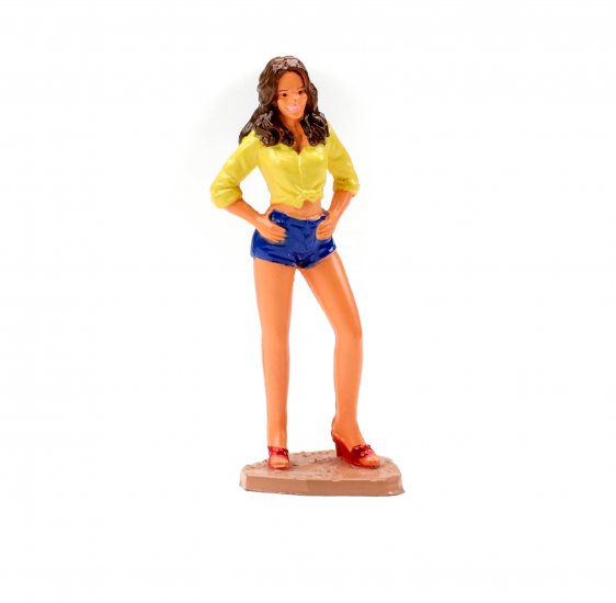 Pioneer FA203004 - Painted Daisy Figure, Hands on Hips, Yellow Shirt