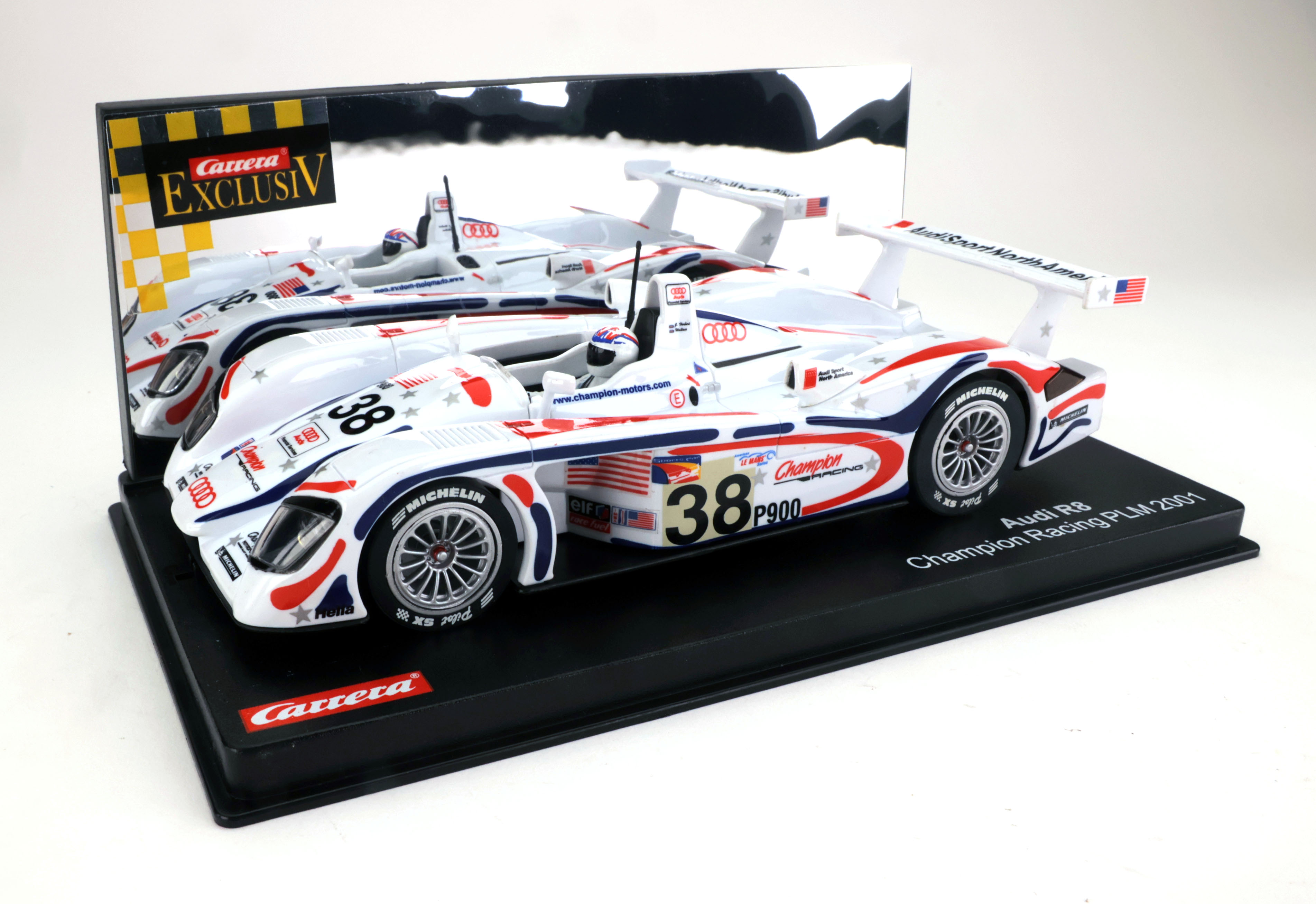 Carrera 20428 Exclusiv Audi R8 Champion Racing PLM 2001 1/24 scale analog (C)