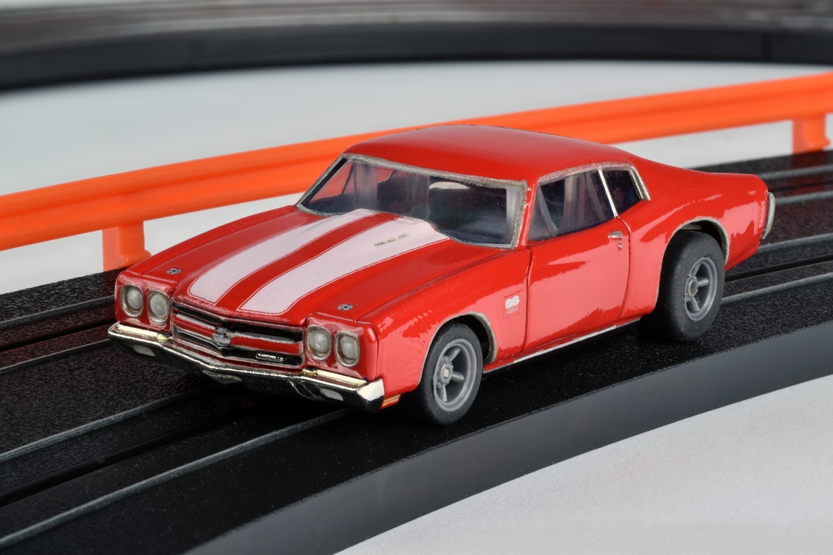 AFX 22043 - 1970 Chevelle 454 - Red - HO (1/64) scale