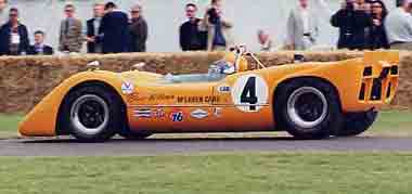 Monogram 85-4837 McLaren M6A, Bruce McLaren 1967