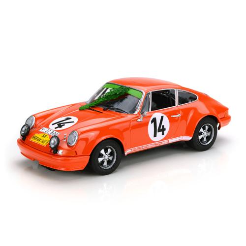 Fly E2056 - Porsche 911 #14 - Vic Elford Tribute Limited Edition - '67 Marathon de la Route Winner