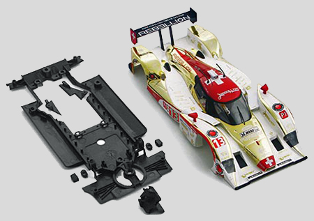 Slot It SICS22LB Lola LMP Painted body with chassis and guide